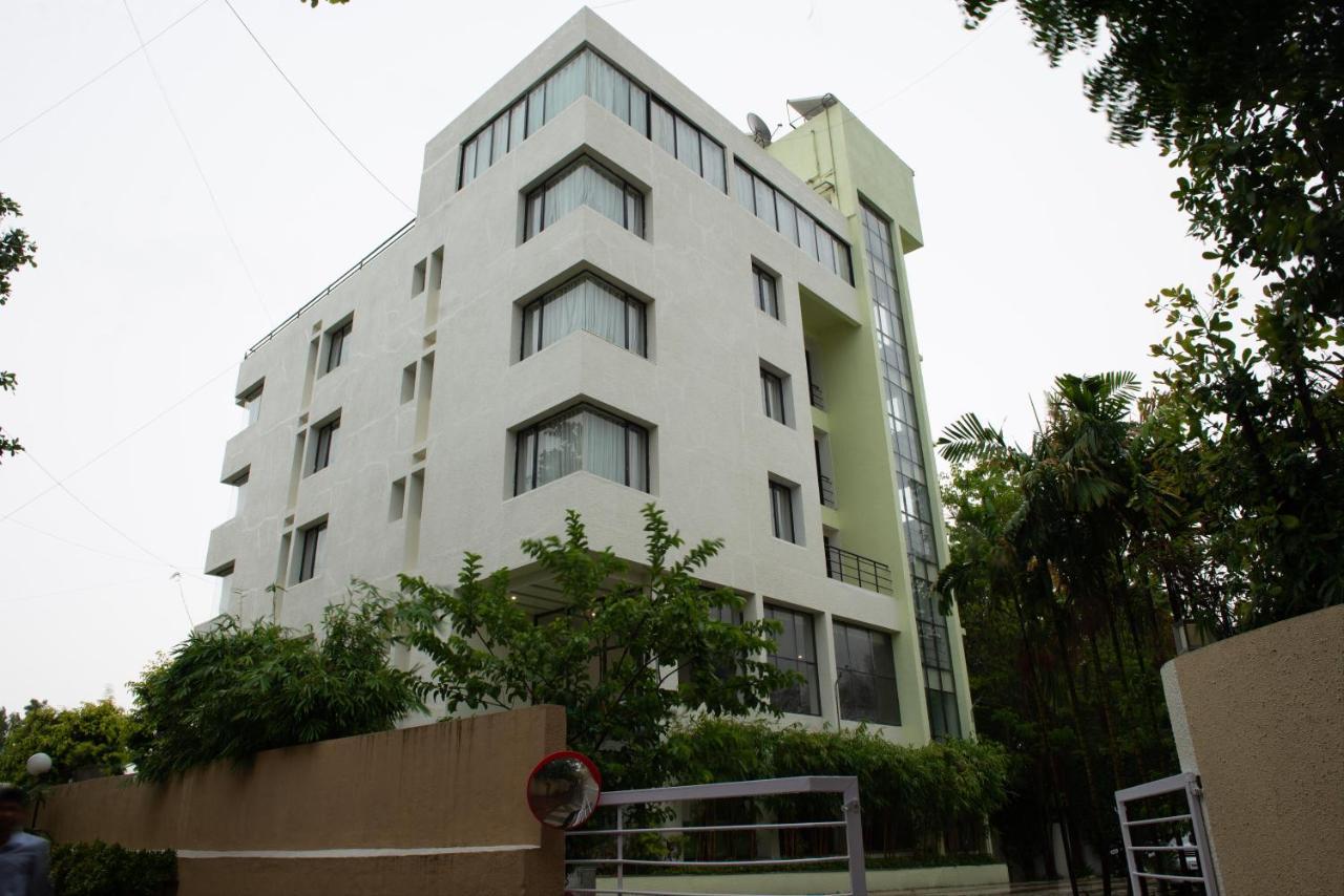Monarch Montvert Hotel Pune