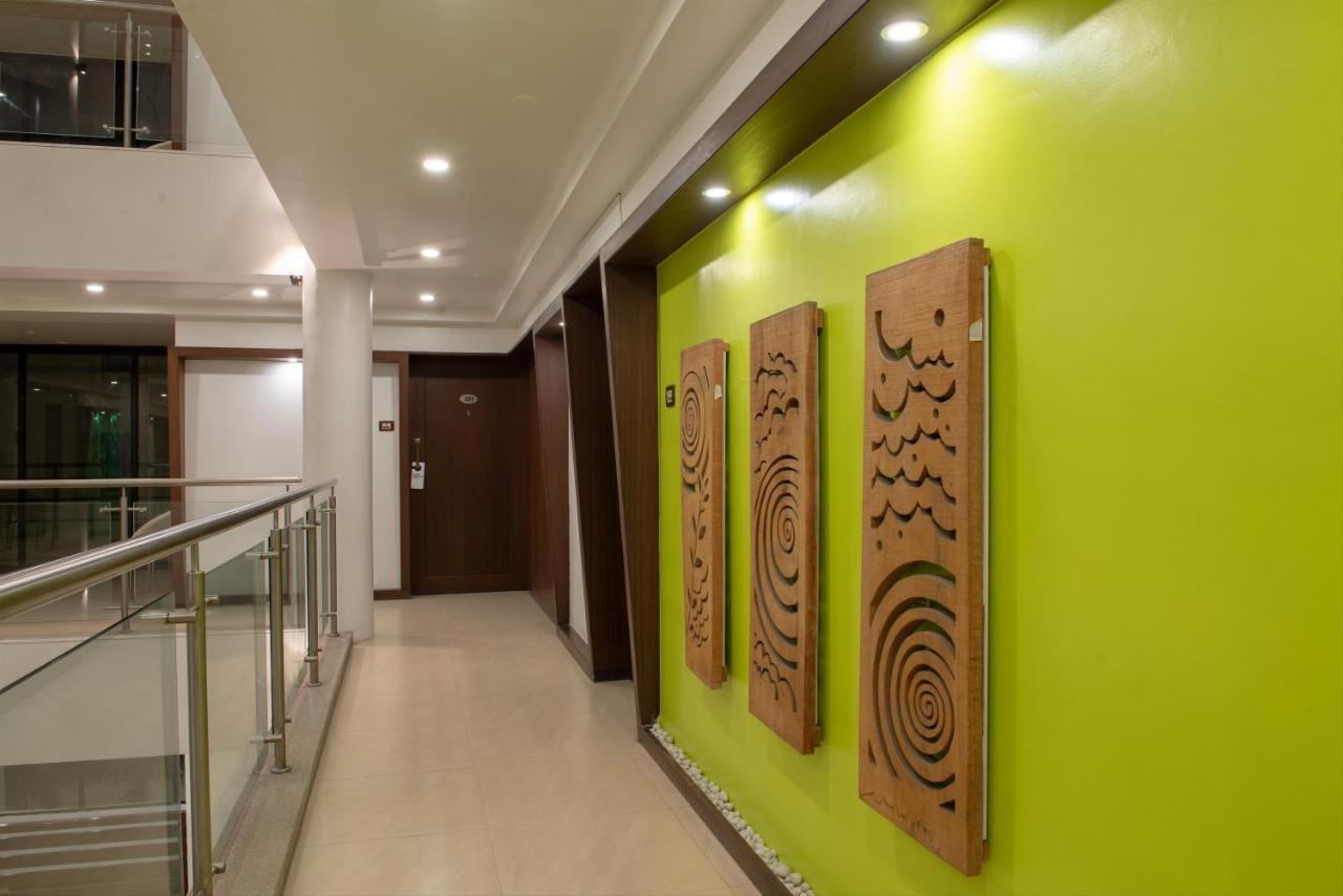 Monarch Montvert Hotel Pune